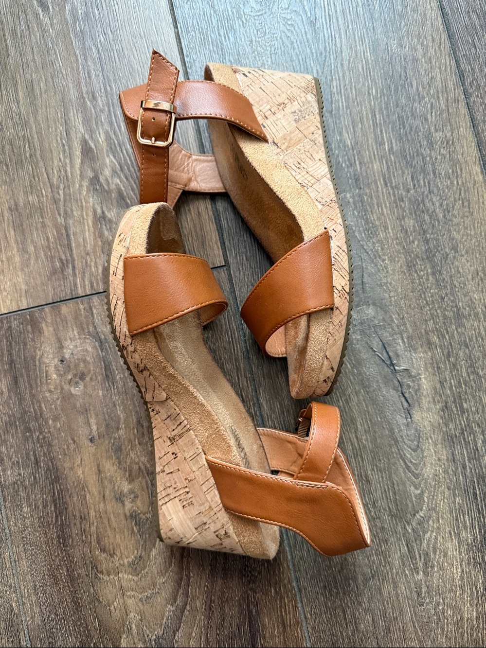Dream Pairs Women's Brown Ankle-Strap Sandals - Picture 3 of 4